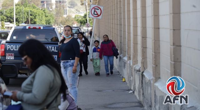 Ex reclusos y familiares de presos se manifiestan en contra de Tolentino Téllez