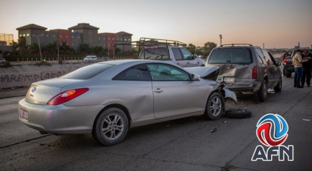 Daños en tres vehículos, dejó un choque múltiple en la Vía Rápida 