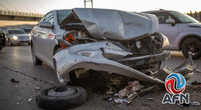 Daños en tres vehículos, dejó un choque múltiple en la Vía Rápida 