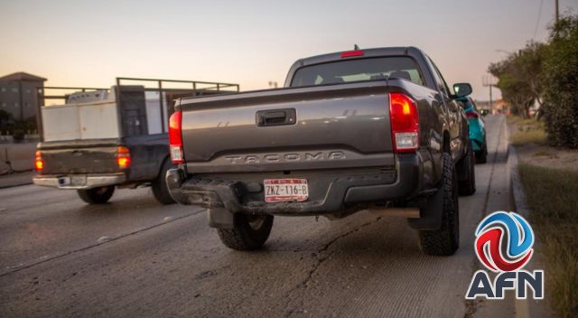 Daños en tres vehículos, dejó un choque múltiple en la Vía Rápida 