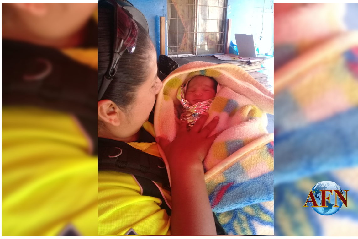 Oficial recibe a recién nacida en Playas de Tijuana 