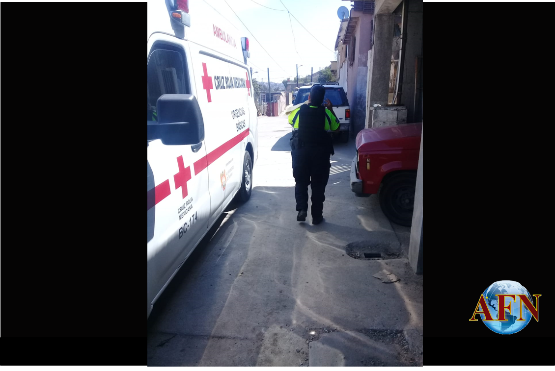 Oficial recibe a recién nacida en Playas de Tijuana 
