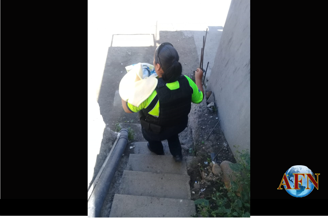 Oficial recibe a recién nacida en Playas de Tijuana 