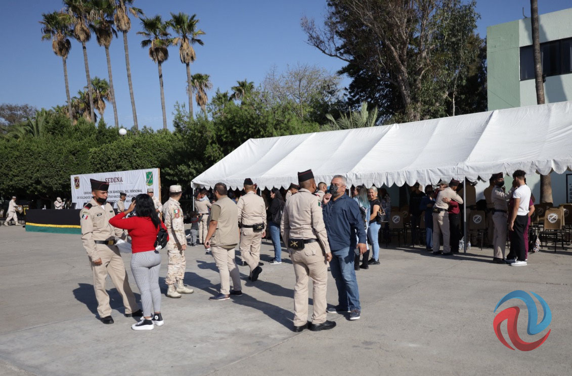 Tomaron protesta de bandera soldados del SMN