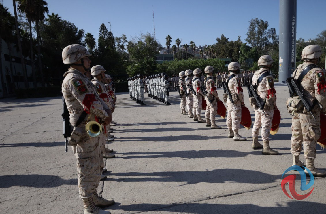 Tomaron protesta de bandera soldados del SMN