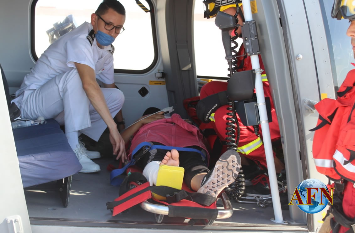 Usan helicóptero militar en rescate de senderista