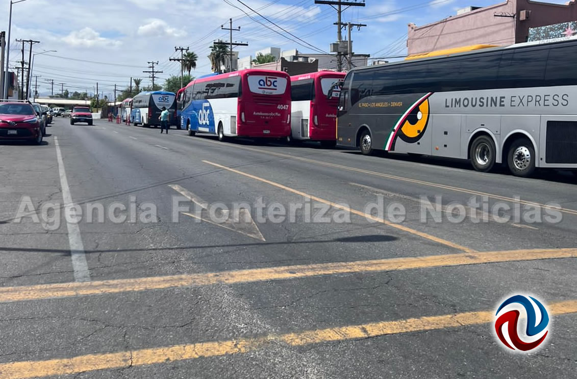 Acarrean votantes de Rosarito a Mexicali en camiones de lujo