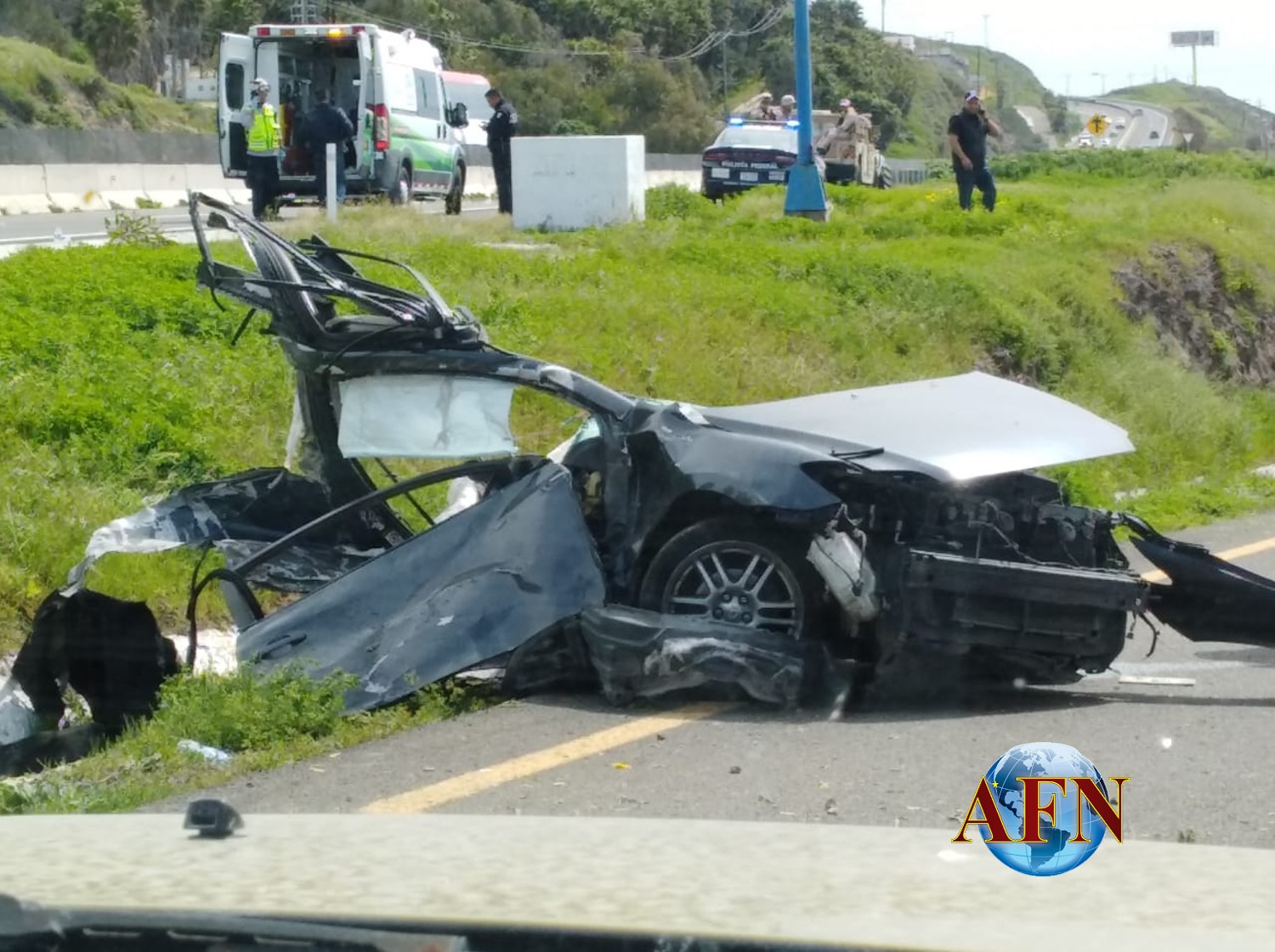 Fuerte accidente en carretera de Rosarito