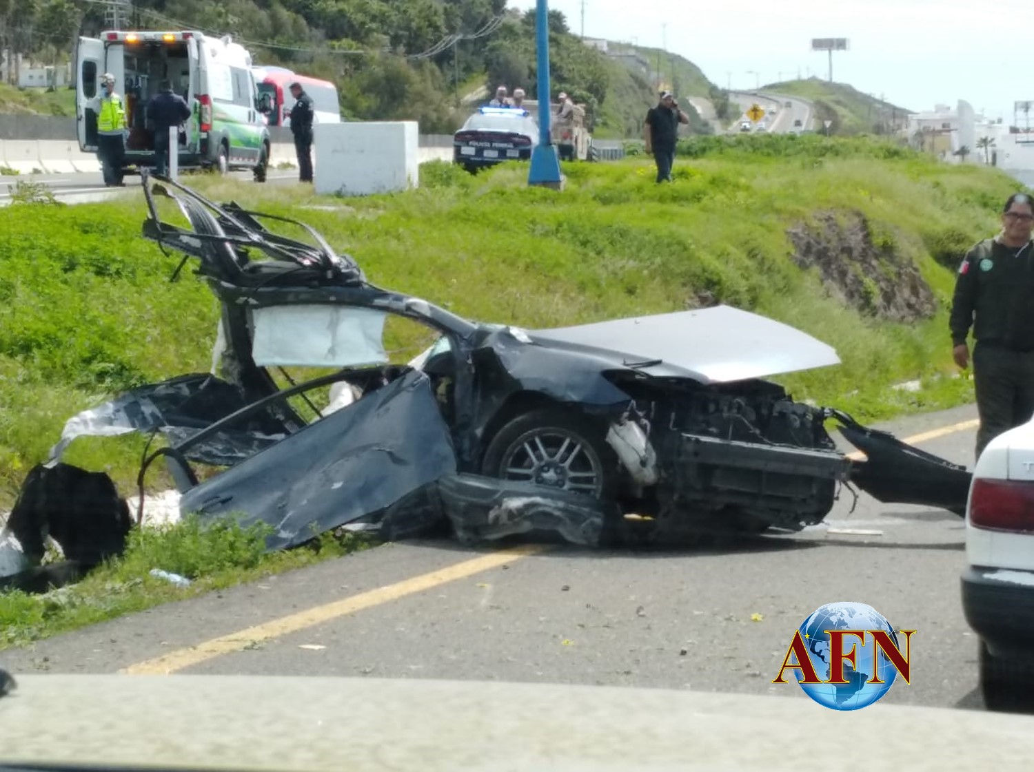 Fuerte accidente en carretera de Rosarito