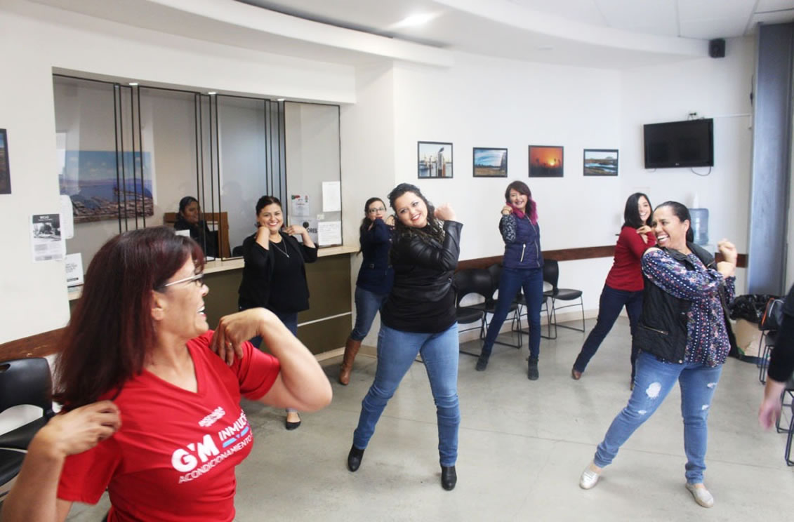 Se activan y divierten en la Casa Municipal