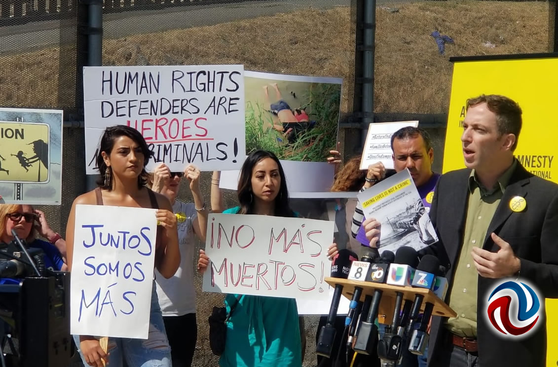 Protestan activistas pro-migrantes en San Ysidro