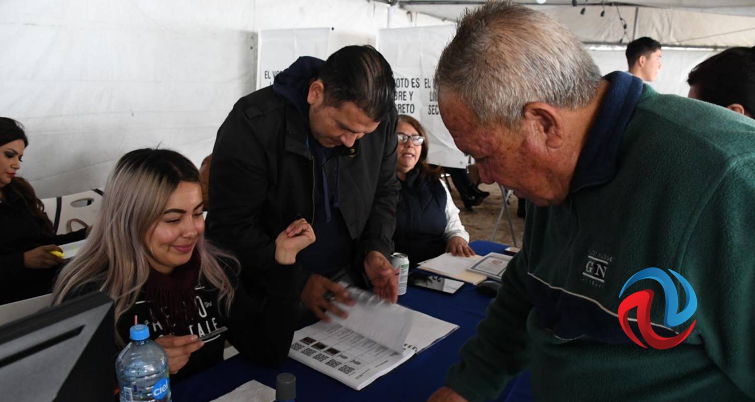 Acuden a votar los panistas en BC