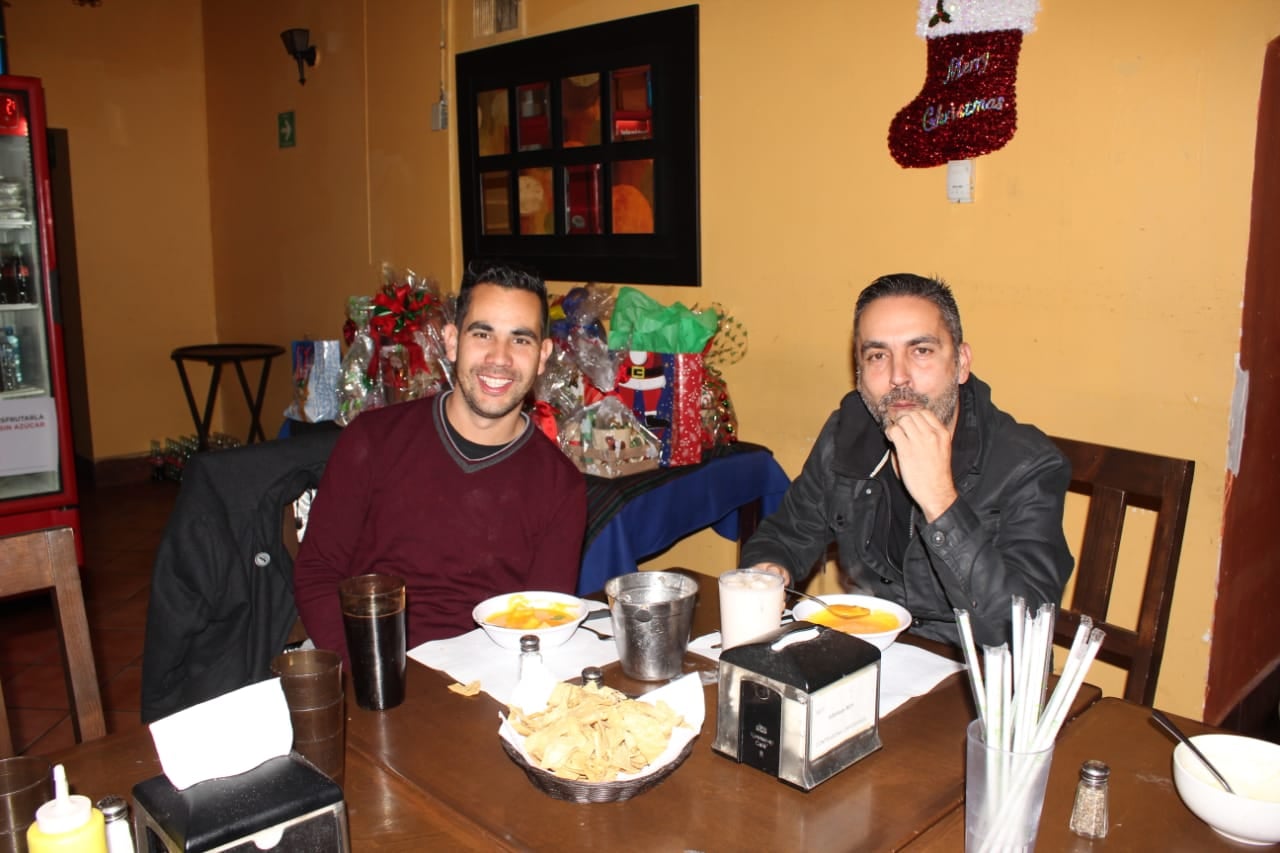 Feliz Navidad les desea AFN