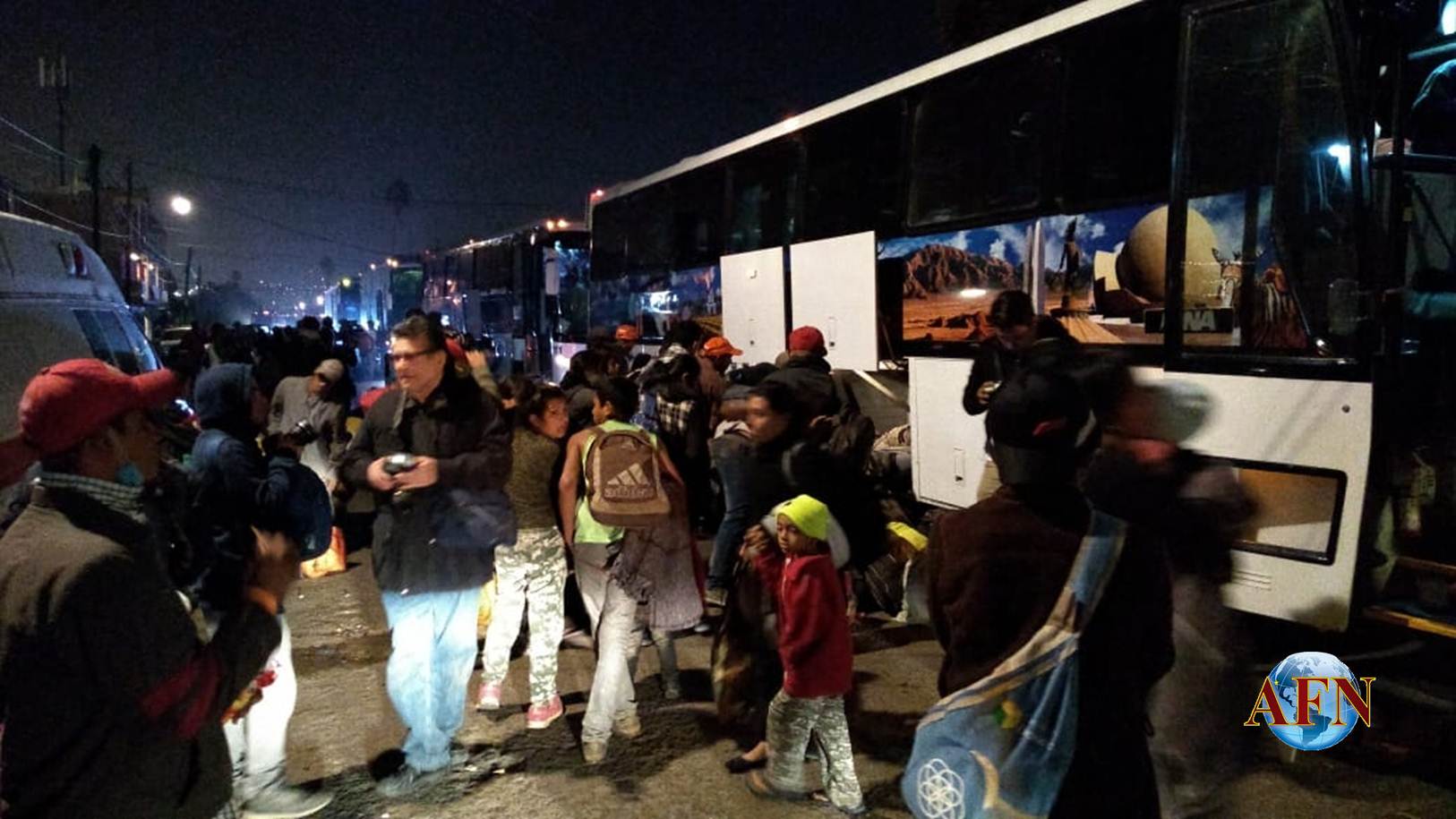 Llegan 500 migrantes más a Tijuana 