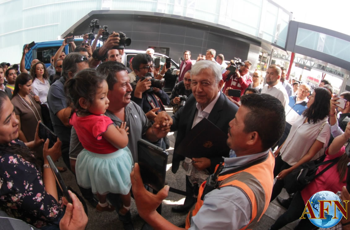 Llega AMLO a Tijuana