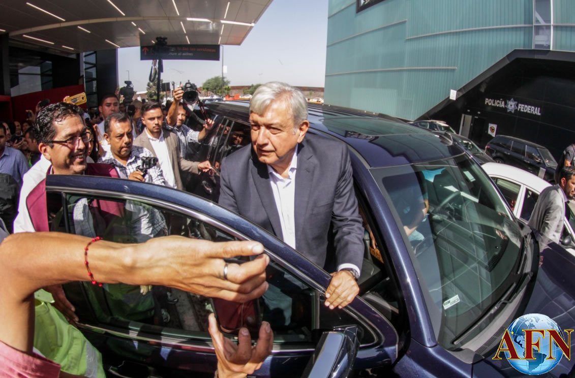 Llega AMLO a Tijuana