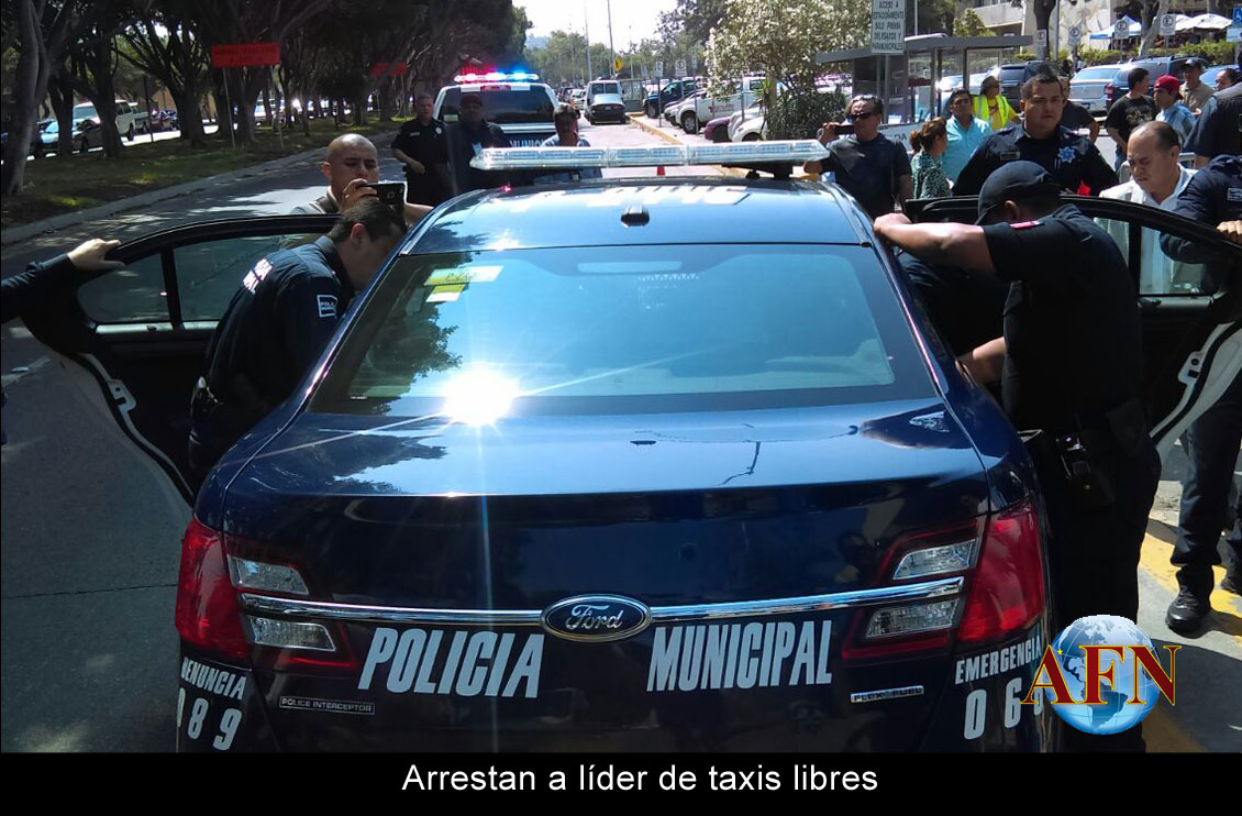 Arrestan a líder de taxis libres