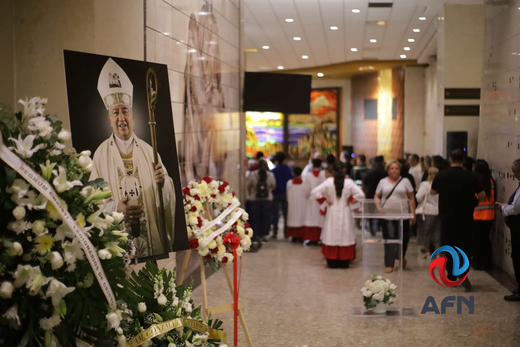 Despiden al arzobispo Francisco Moreno Barrón