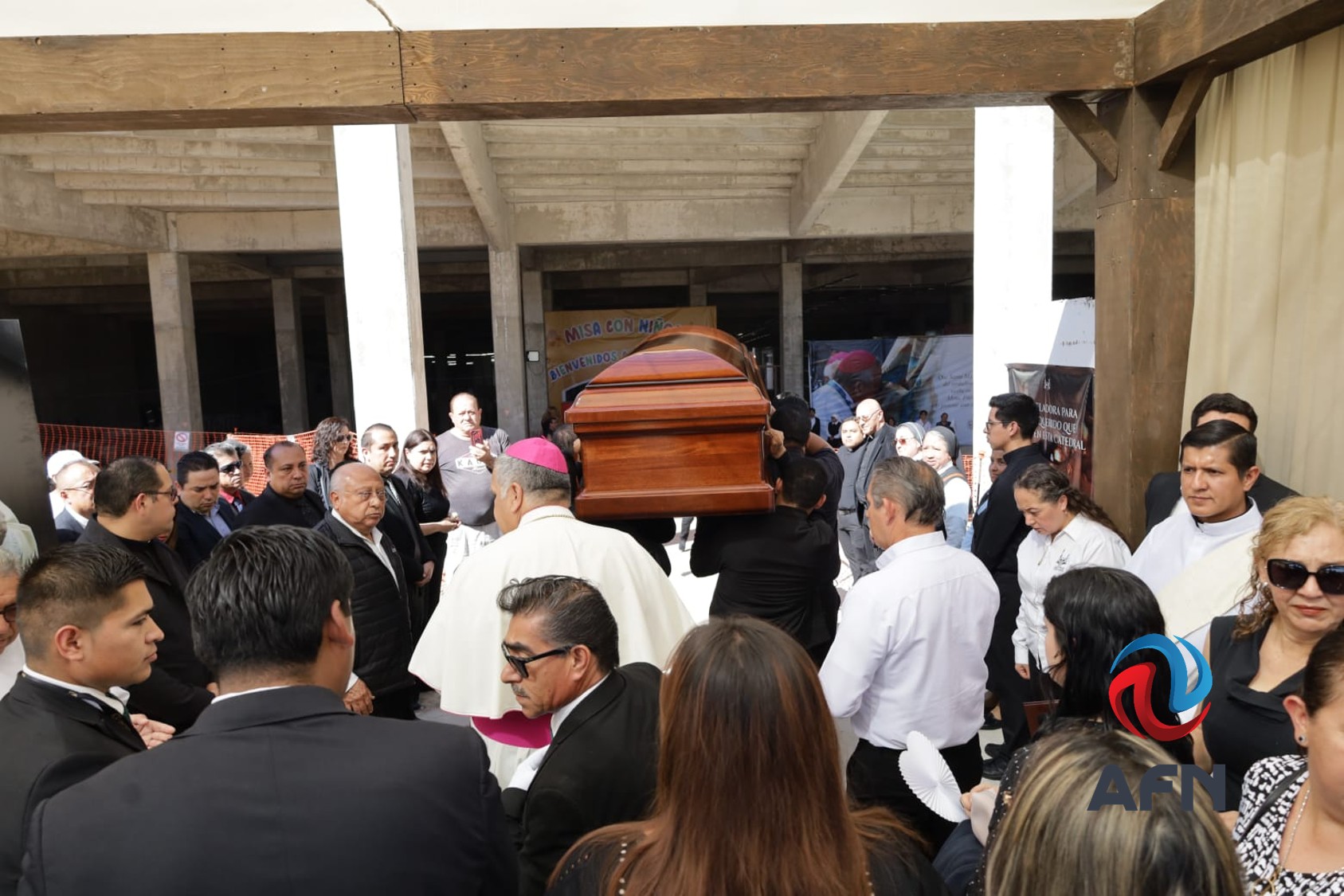 Despiden al arzobispo Francisco Moreno Barrón
