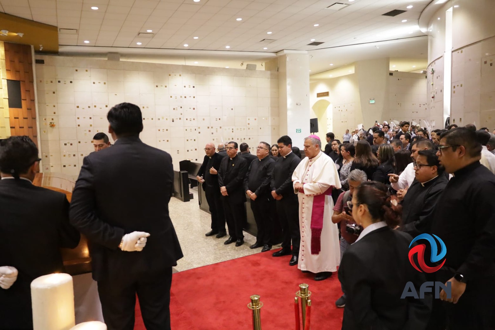 Despiden al arzobispo Francisco Moreno Barrón