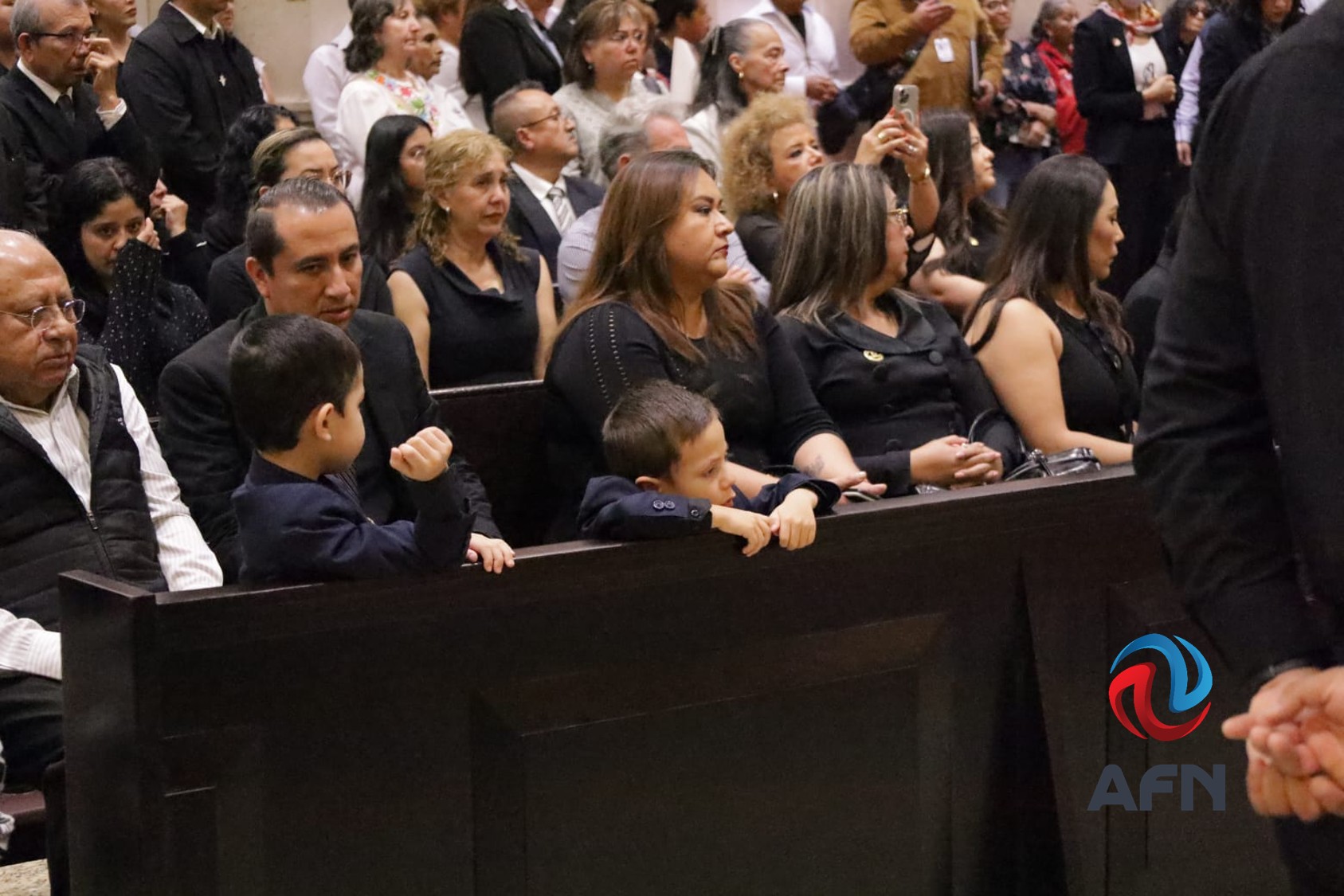 Despiden al arzobispo Francisco Moreno Barrón