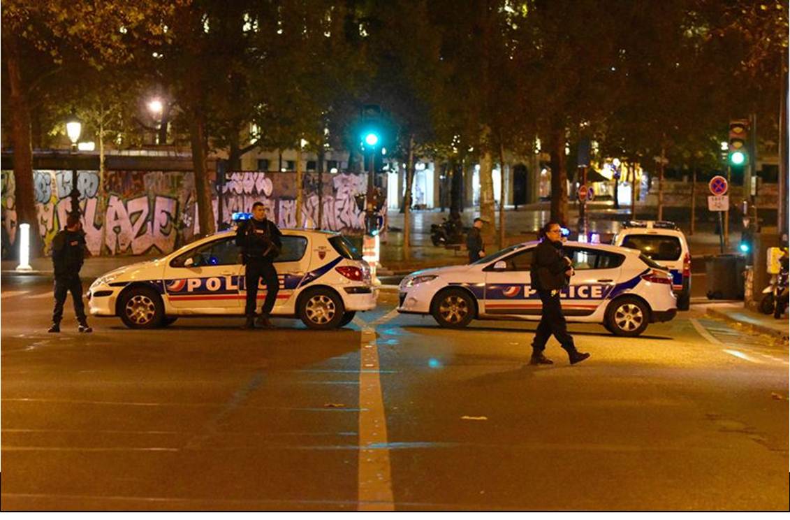 Suman 160 muertos en Francia; un mexicano herido