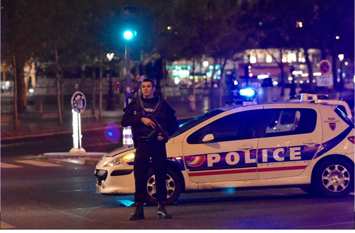 Suman 160 muertos en Francia; un mexicano herido