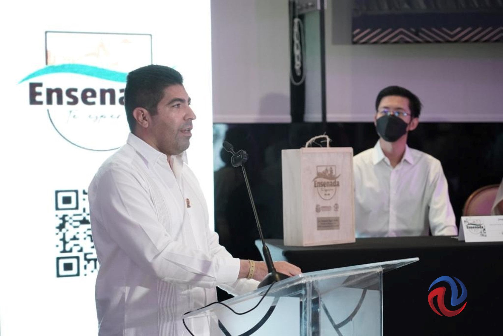 Anuncia Armando Ayala dos proyectos de inversión para Ensenada