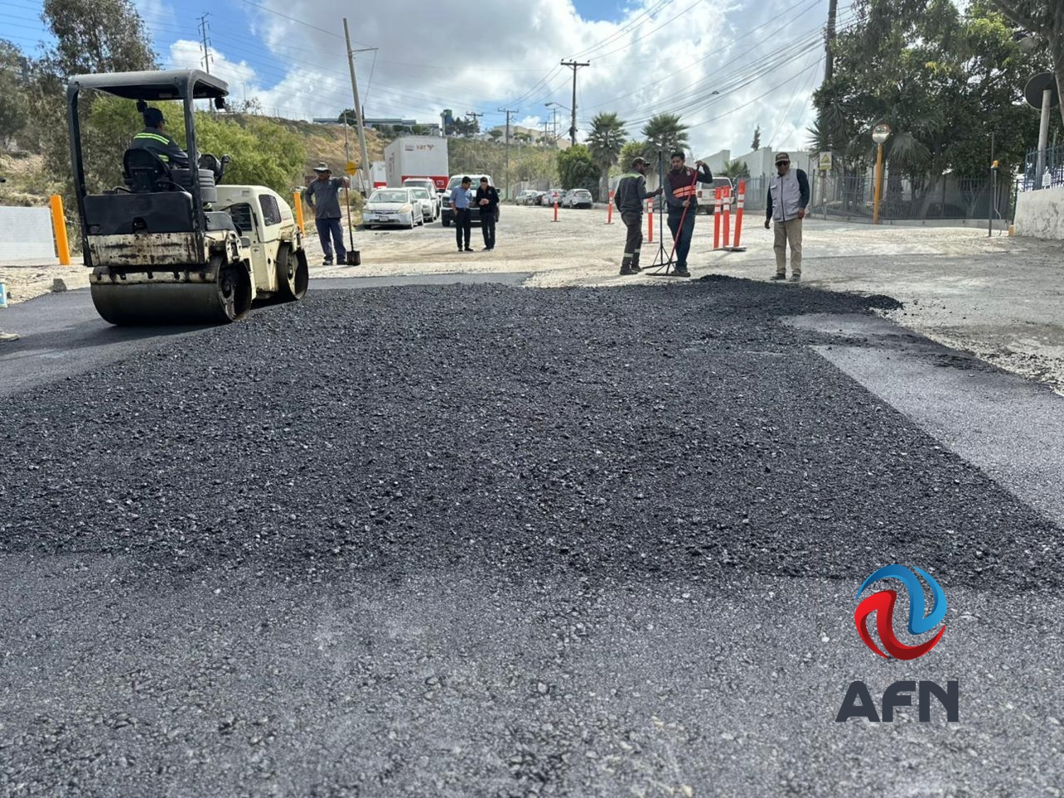 Ayuntamiento de Tijuana llevó jornadas de bacheo a colonias de tres delegaciones