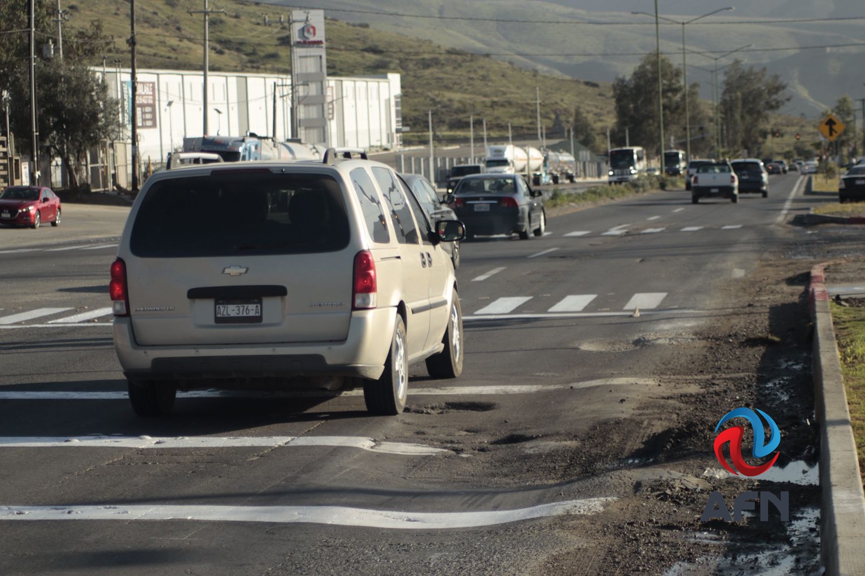 Denuncian malas condiciones de la carretera libre Tecate-Tijuana