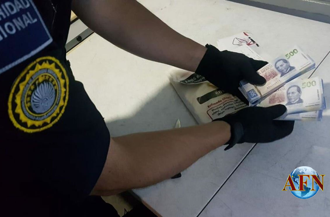 Incautan billetes falsos 