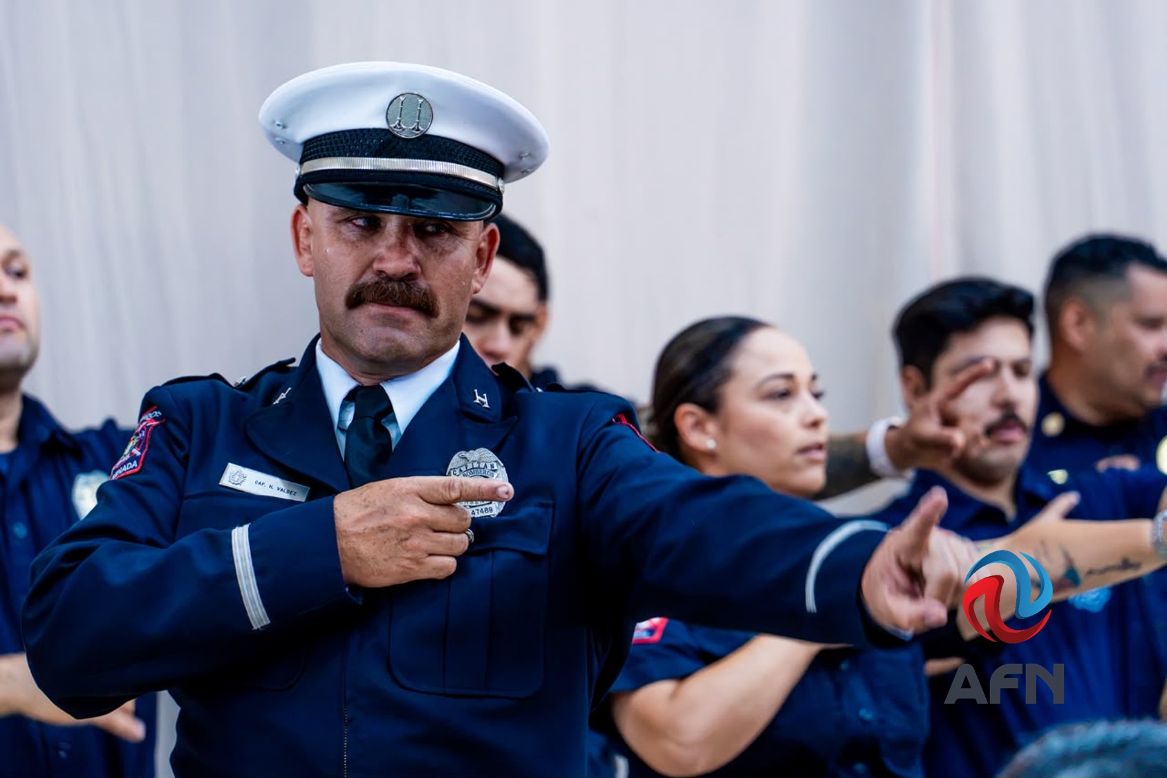 Bomberos de Ensenada concluyen curso de Lengua de Señas Mexicana