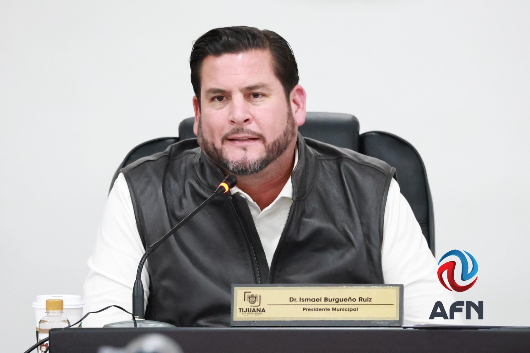 Cabildo aprobó licencia indefinida a Burgueño; Abdiel Gutiérrez asume el cargo