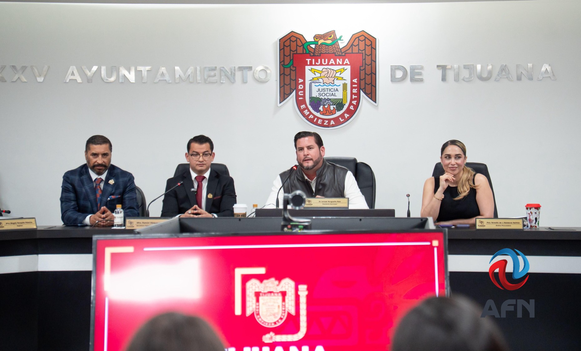 Cabildo aprobó licencia indefinida a Burgueño; Abdiel Gutiérrez asume el cargo