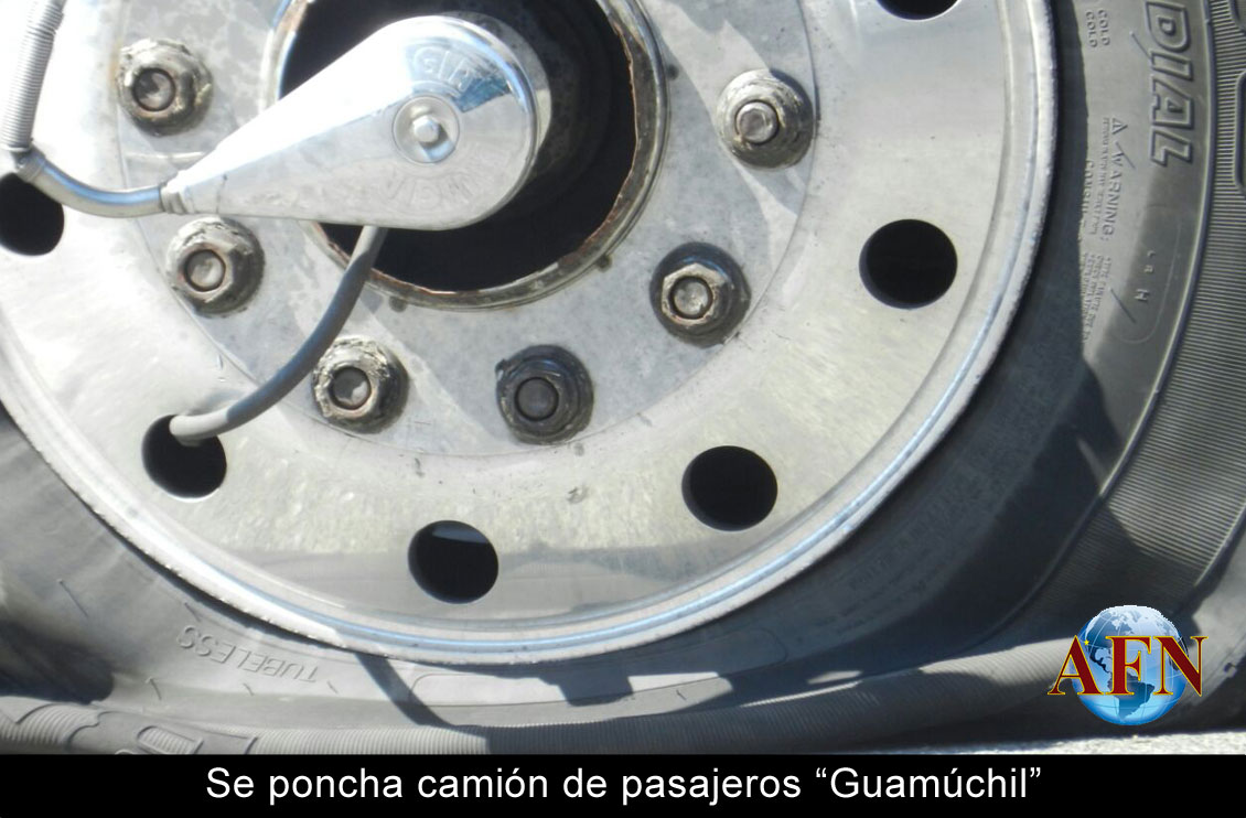 Se poncha camión de pasajeros Guamúchil