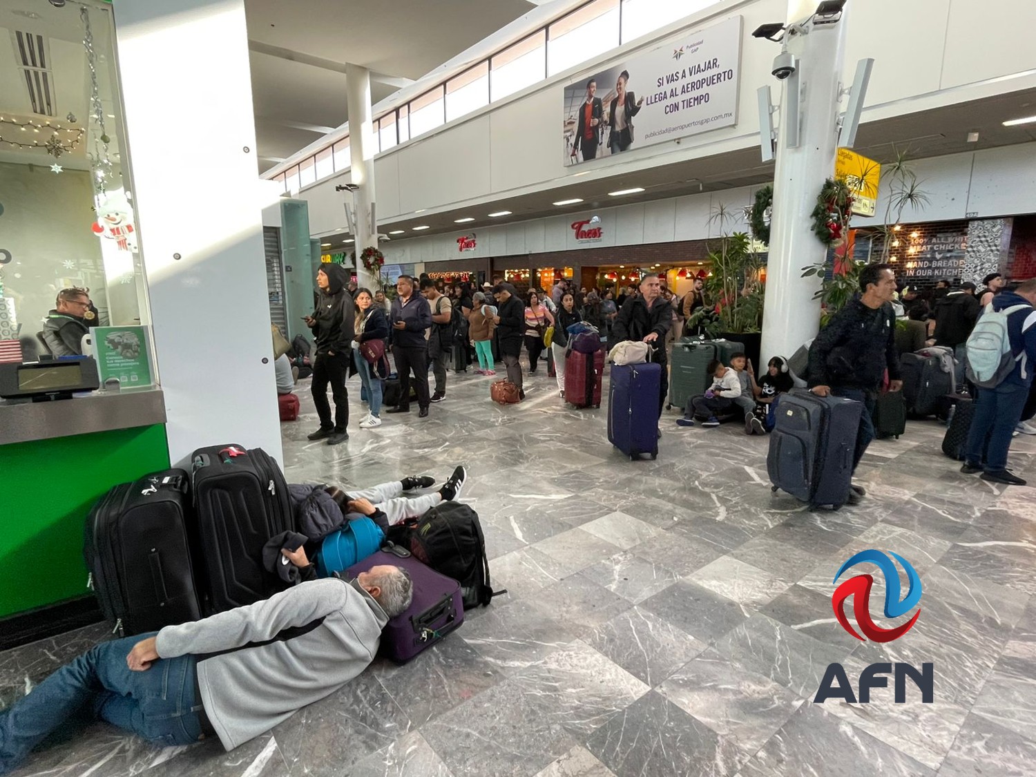 Caos en el aeropuerto de Tijuana por cancelación de vuelos 