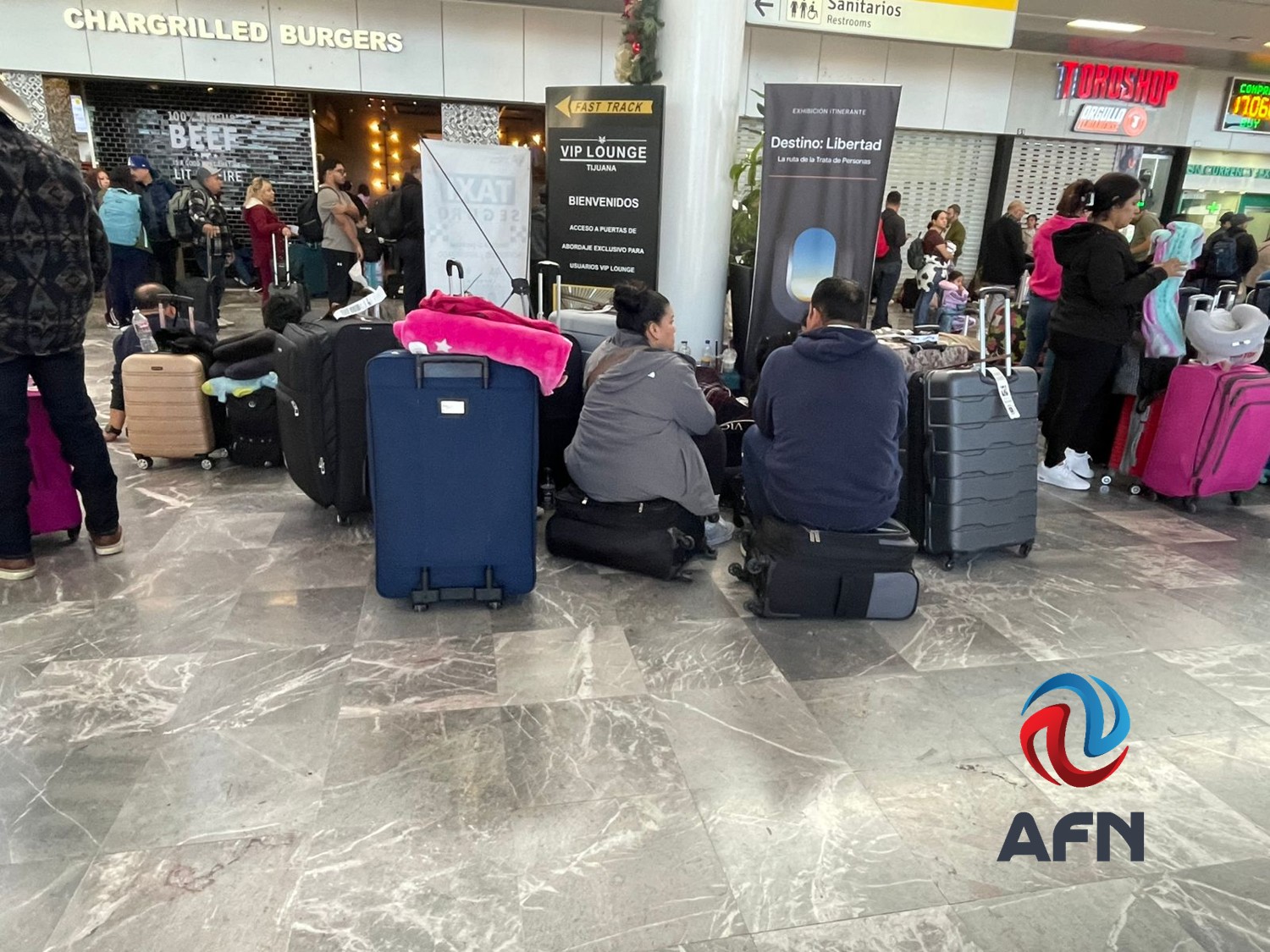 Caos en el aeropuerto de Tijuana por cancelación de vuelos 