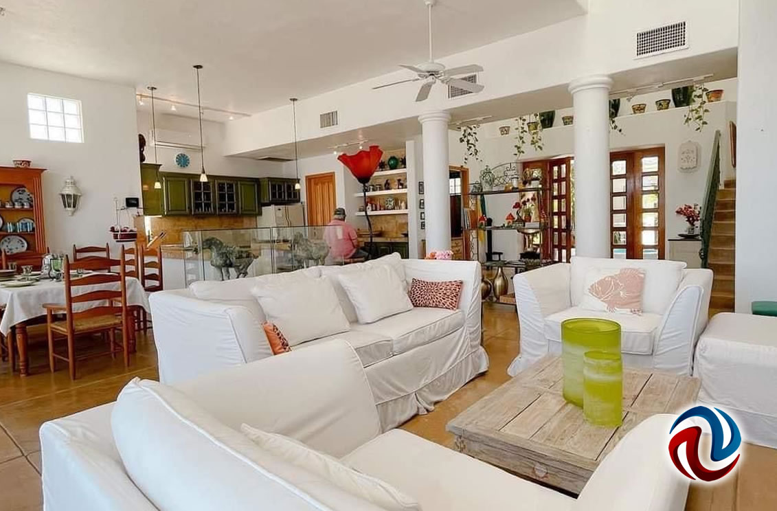 Ponen a la venta casa de Juan Gabriel en San Carlos Nuevo Guaymas