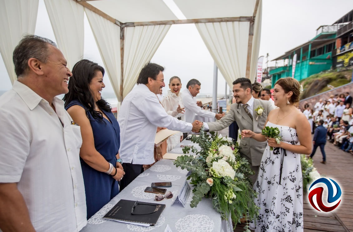 Se casan 280 parejas tijuanenses en Playas