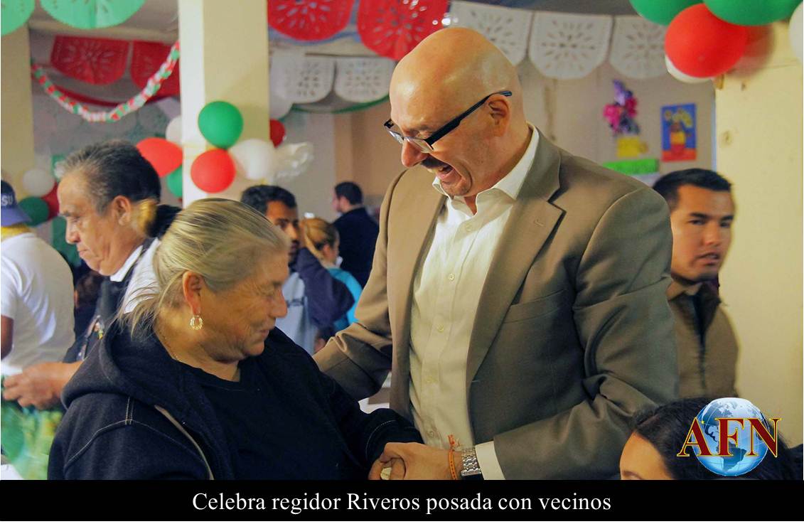 Celebra regidor Riveros posada con vecinos