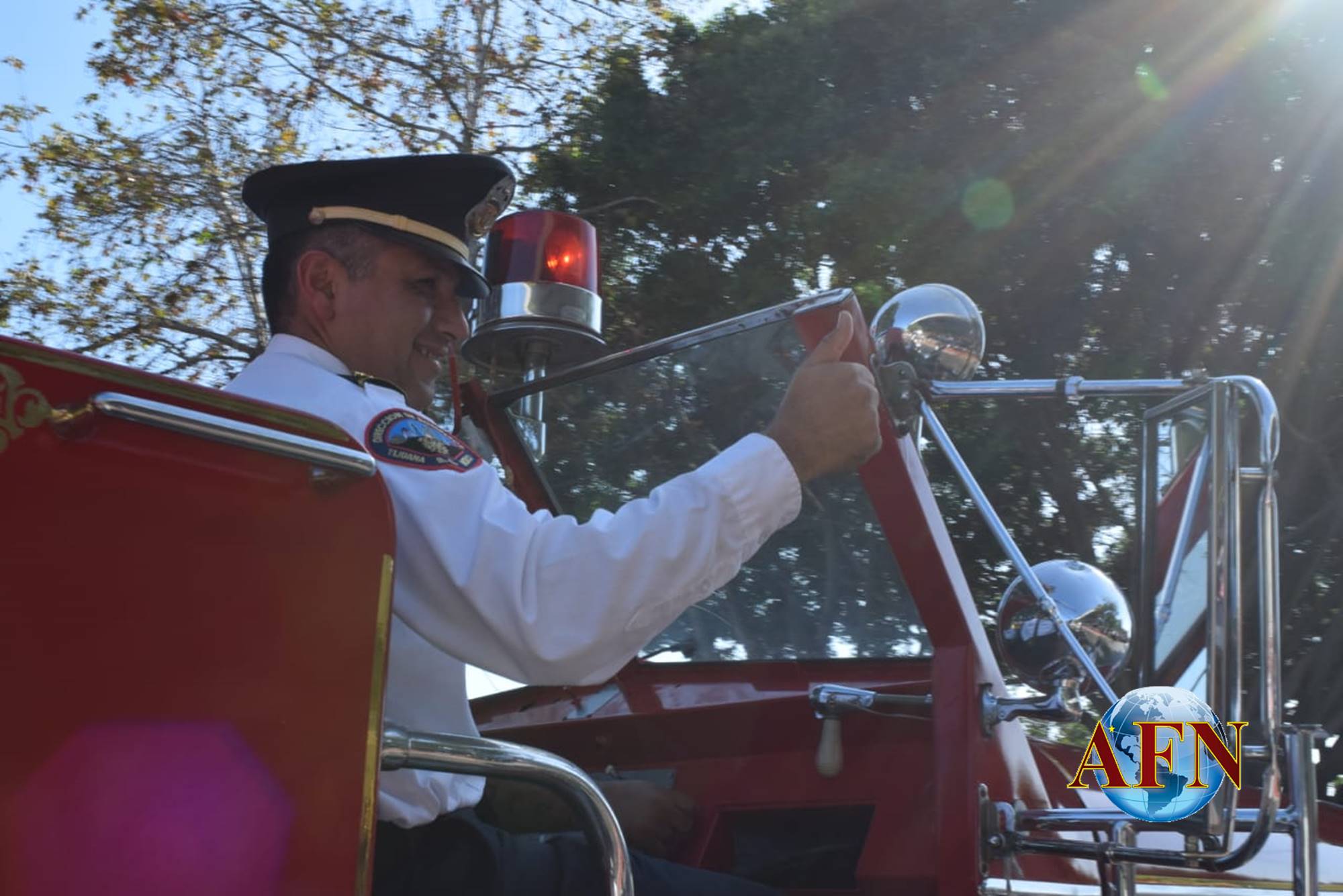 Celebran desfile por Independencia de México 