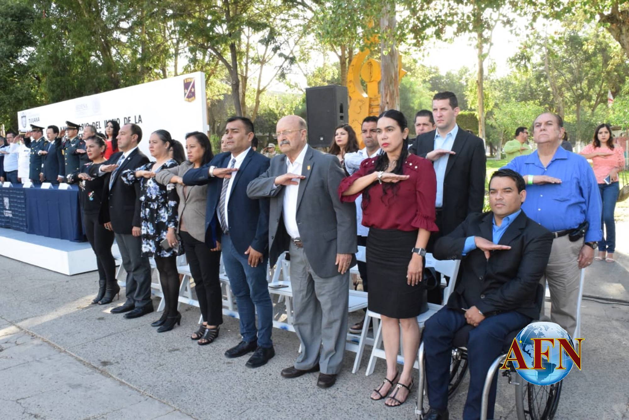 Celebran desfile por Independencia de México 