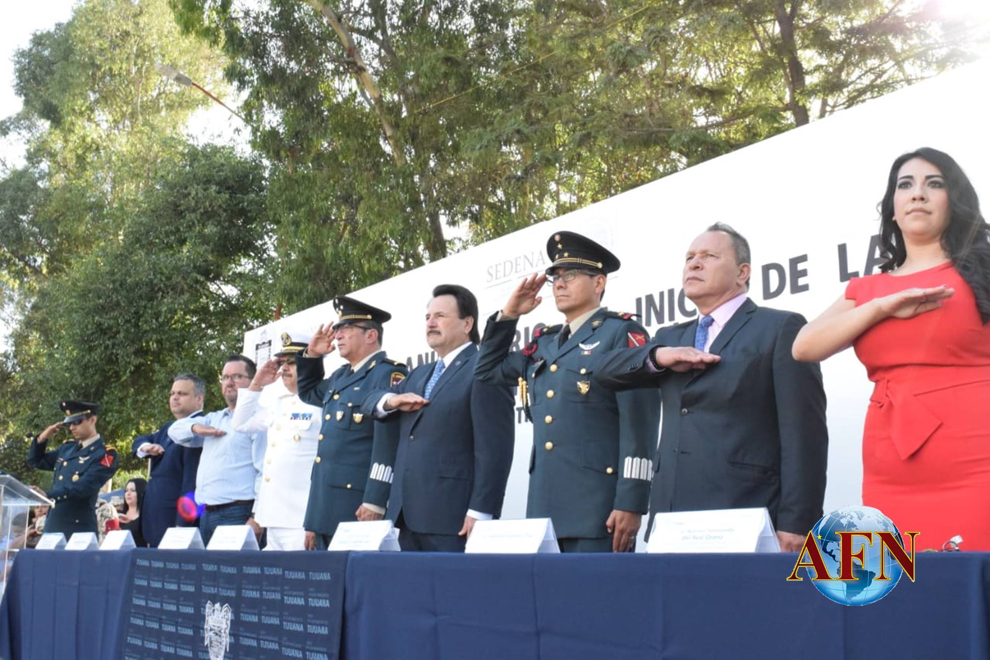 Celebran desfile por Independencia de México 