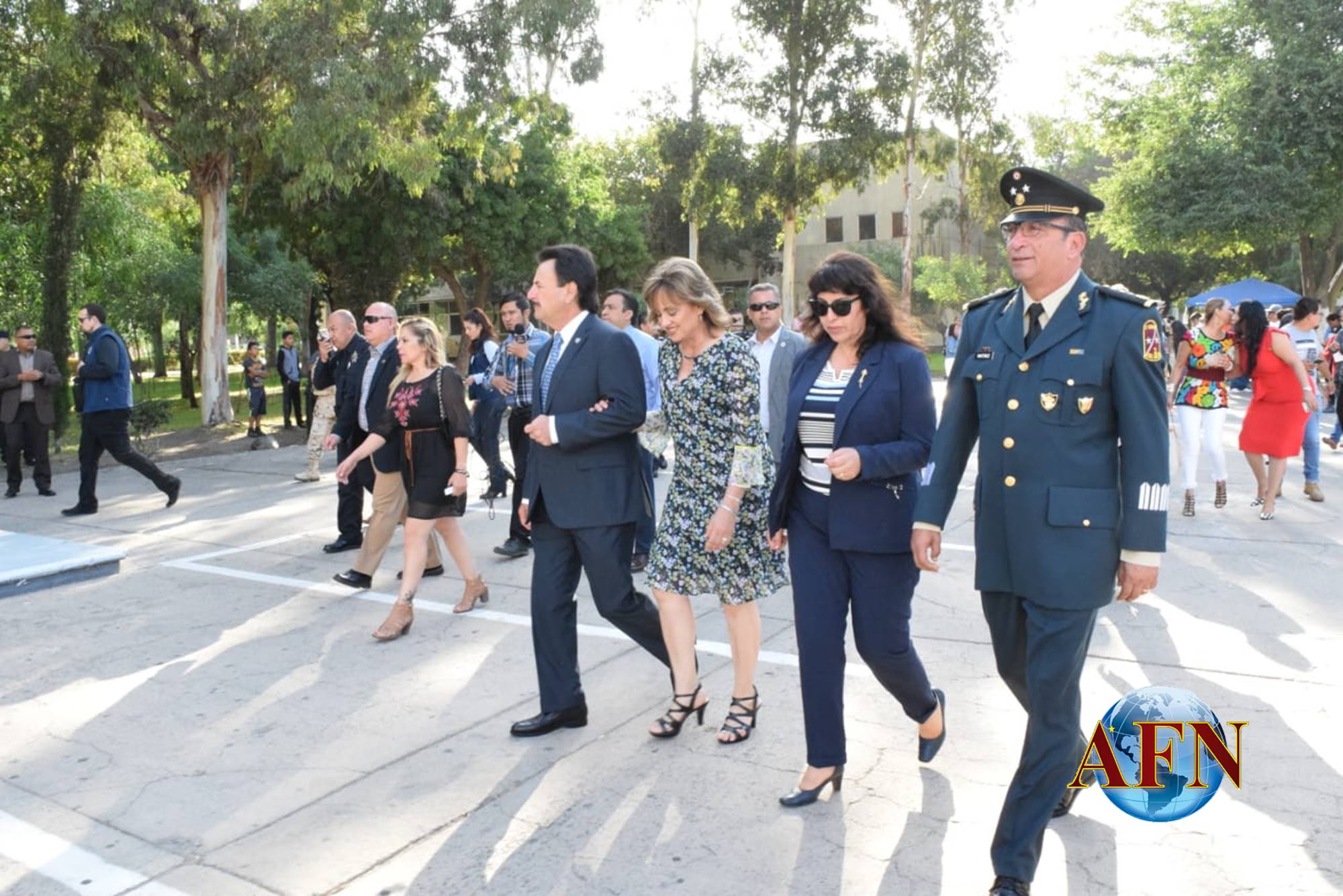 Celebran desfile por Independencia de México 