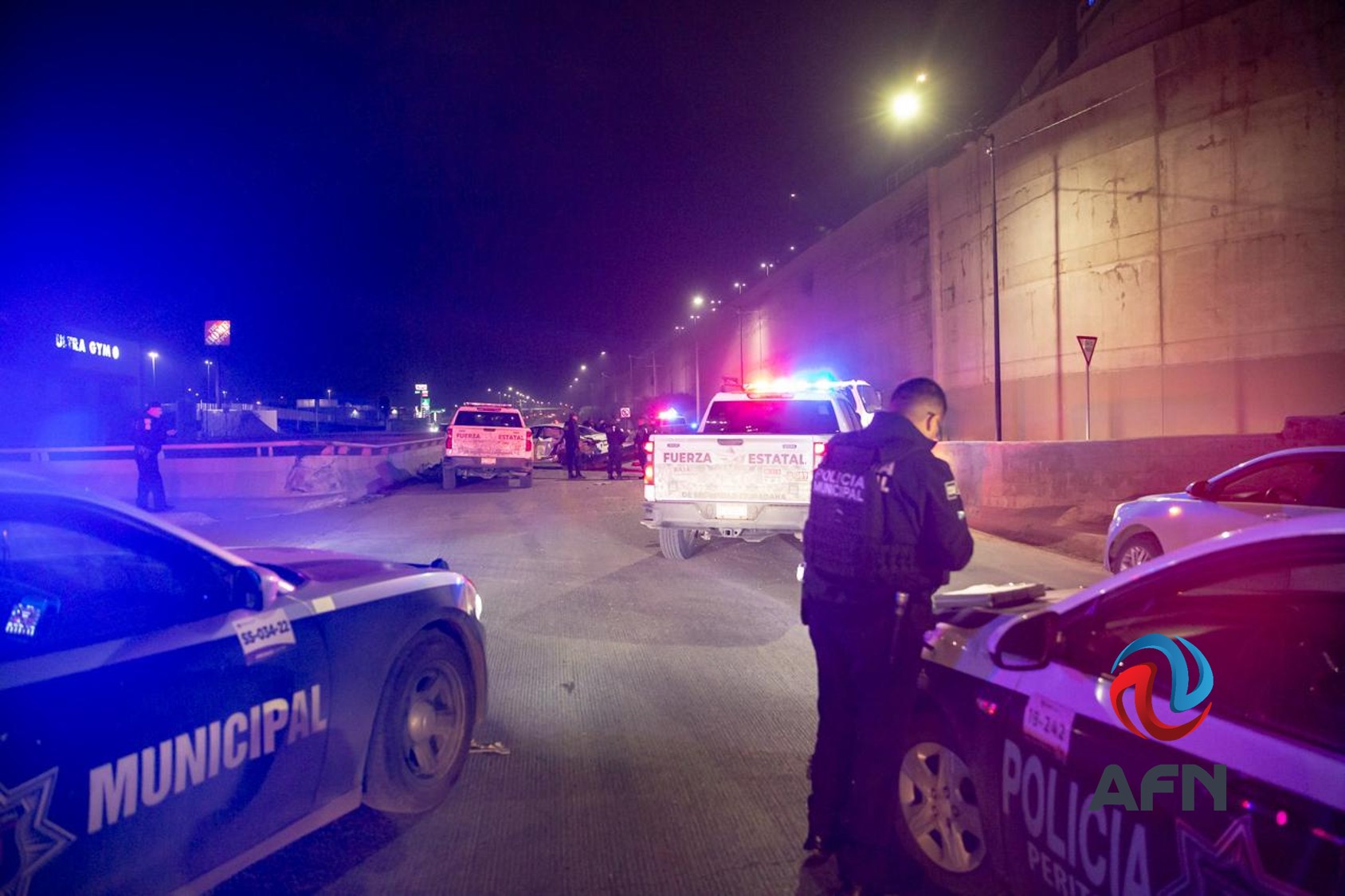 Agente estatal resultó lesionado en choque 