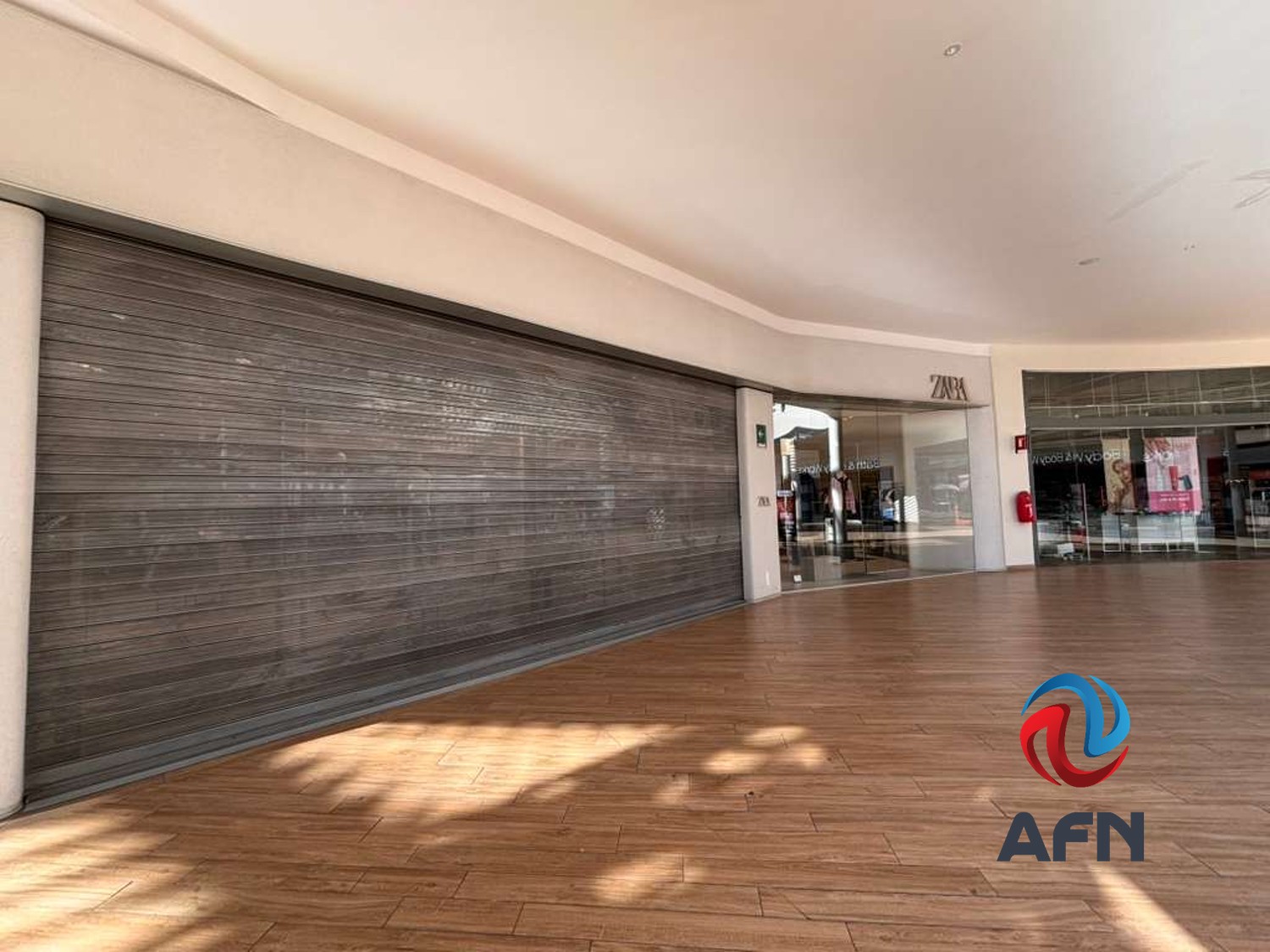 Anuncian cierre de comercios a las 6 PM; suspenderá operaciones BBVA por violencia