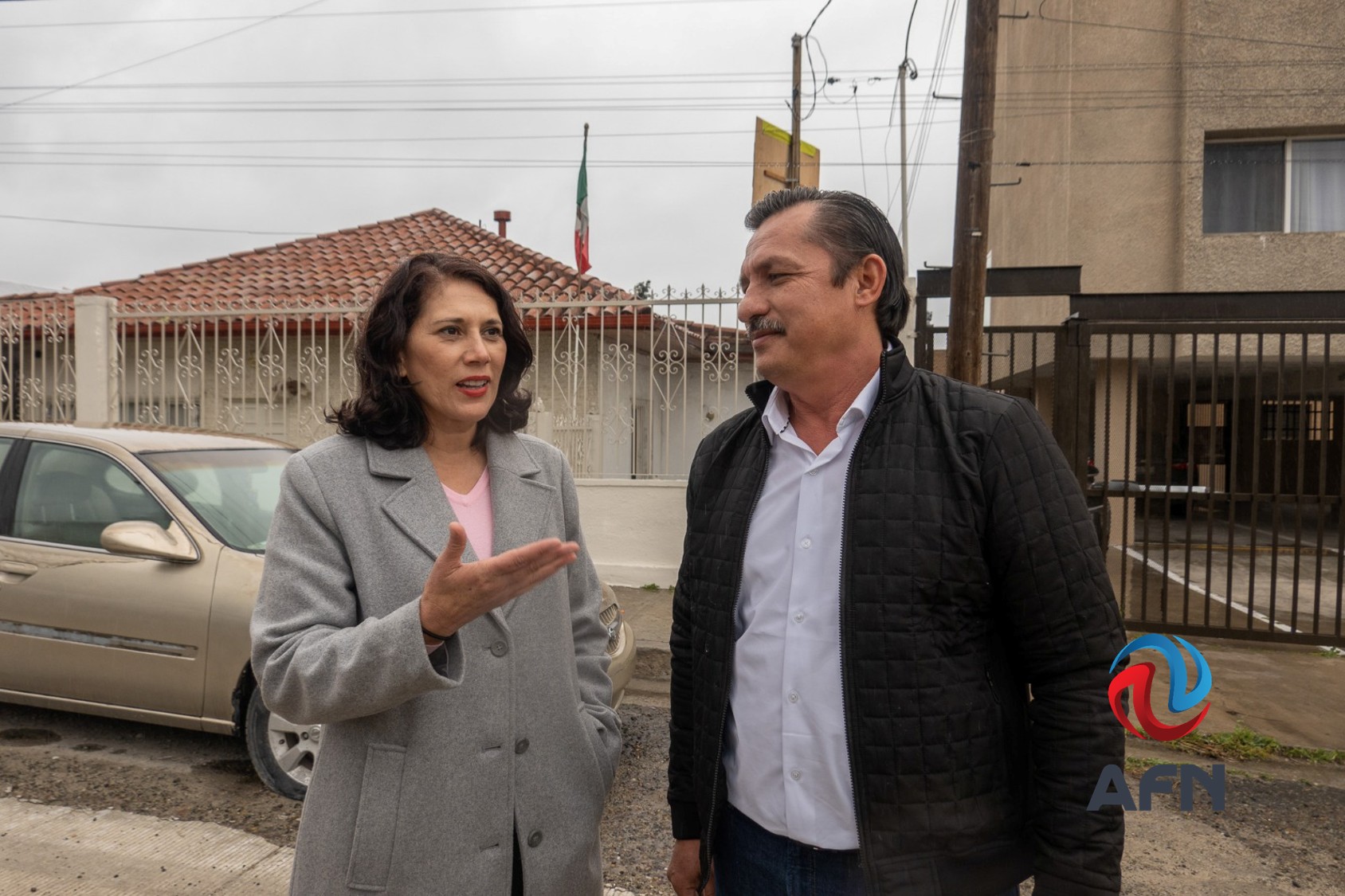 Retiran sellos de clausura en construcción de La Cacho; construirán muro de contención