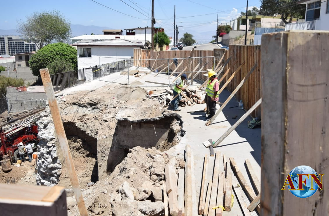 Clausuran obra en la Juárez tras derrumbe