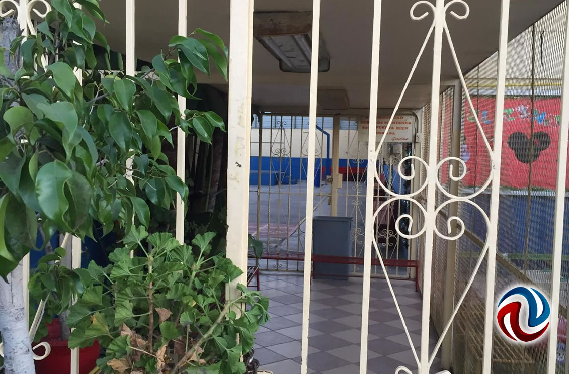 Clausura Ayuntamiento escuela primaria 