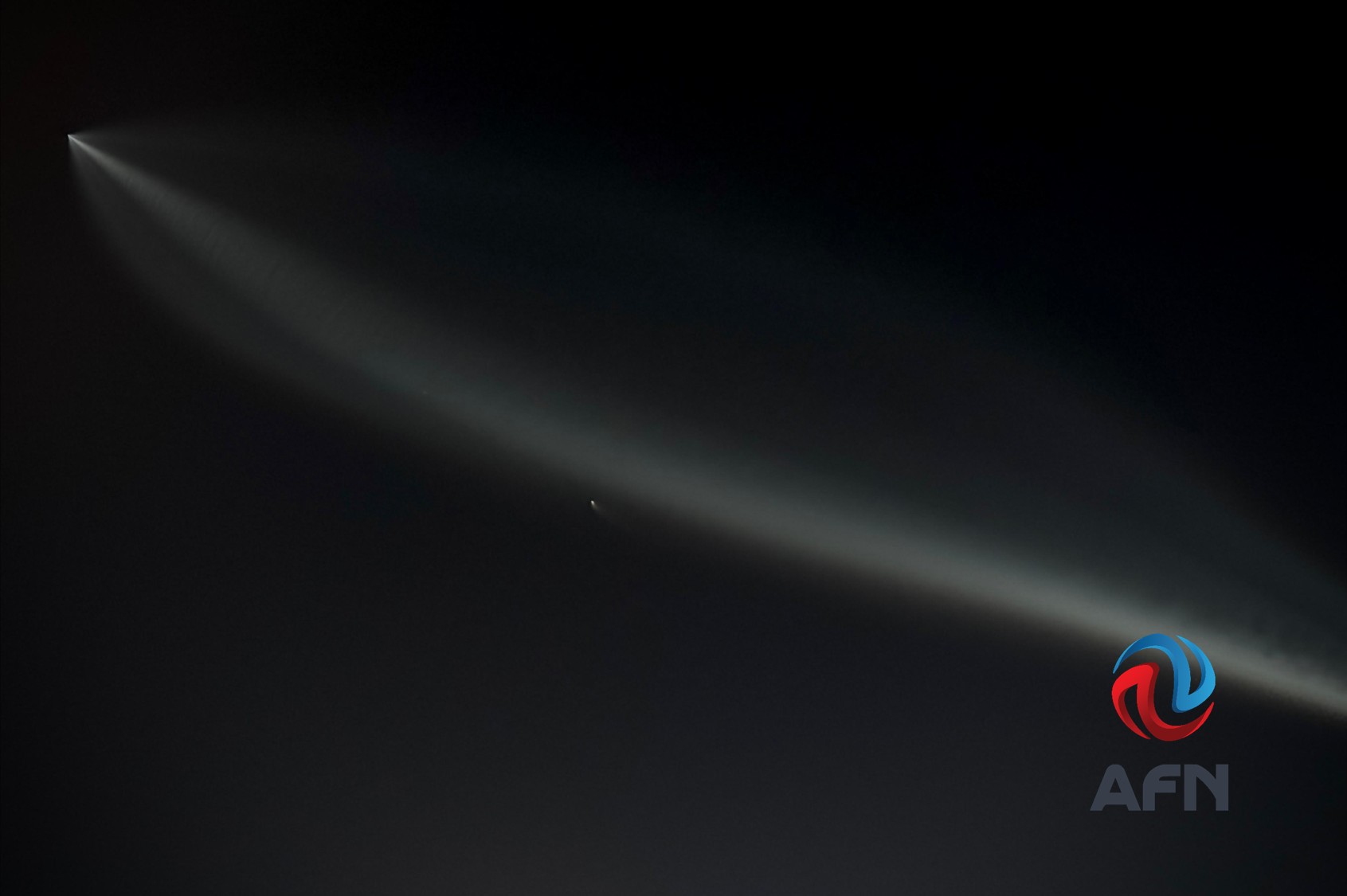 Cohete de SpaceX iluminó el Pacífico